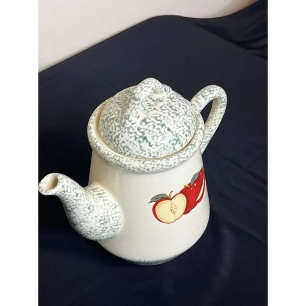 T.H.T. 1995 Sponge Green Apple Design Large Handle Lid Stoneware  Coffee Tea Pot